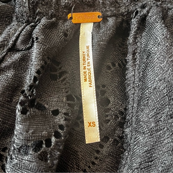 Free People | Olivia black lace oversized blouse top Women’s size XS/S boho rock - Picture 7 of 10